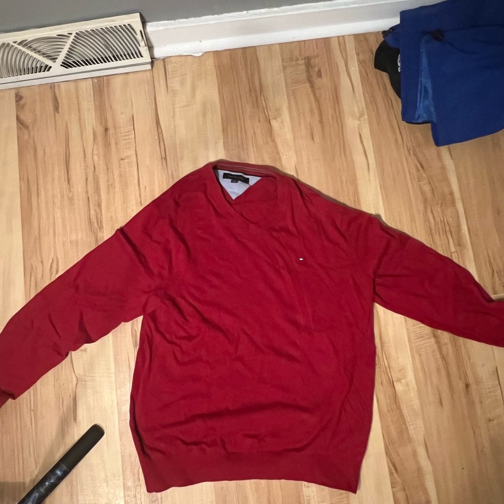 Tommy Hilfiger sweater size xl